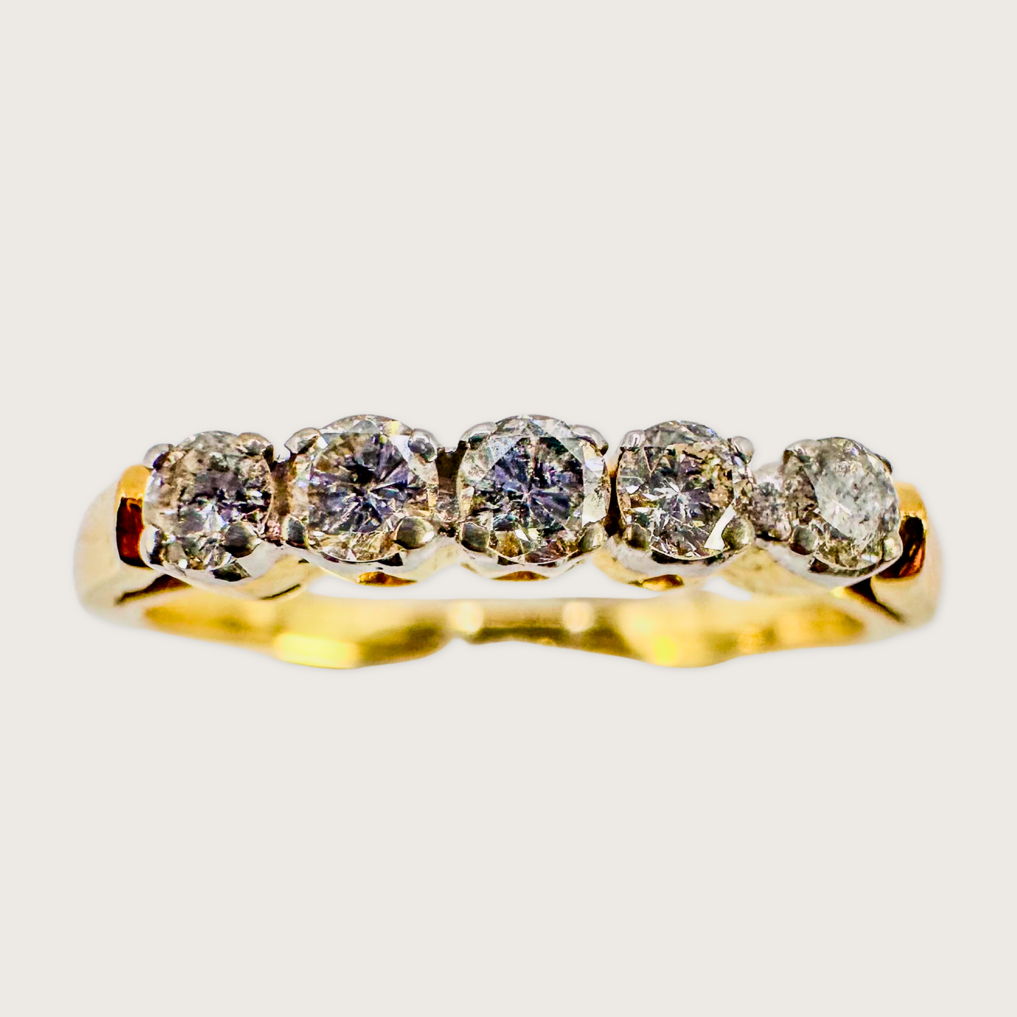 Eternal Spark - 5-Stone Diamond Ring in 18k Gold