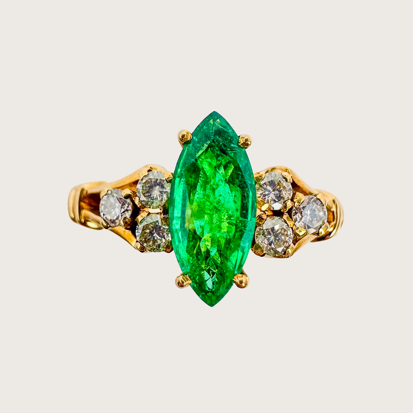 Marquise Enchantment – Emerald & Diamond Ring in 18K Gold