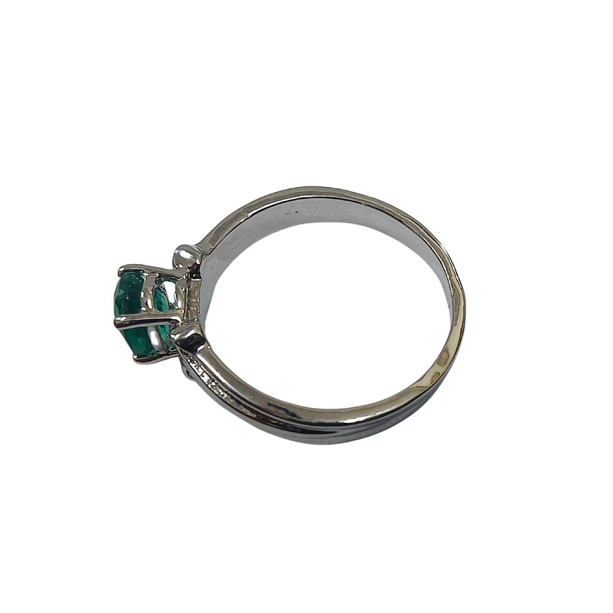 Classic Emerald Silver Ring 1 Ct Budh Gemstone (Mercury)