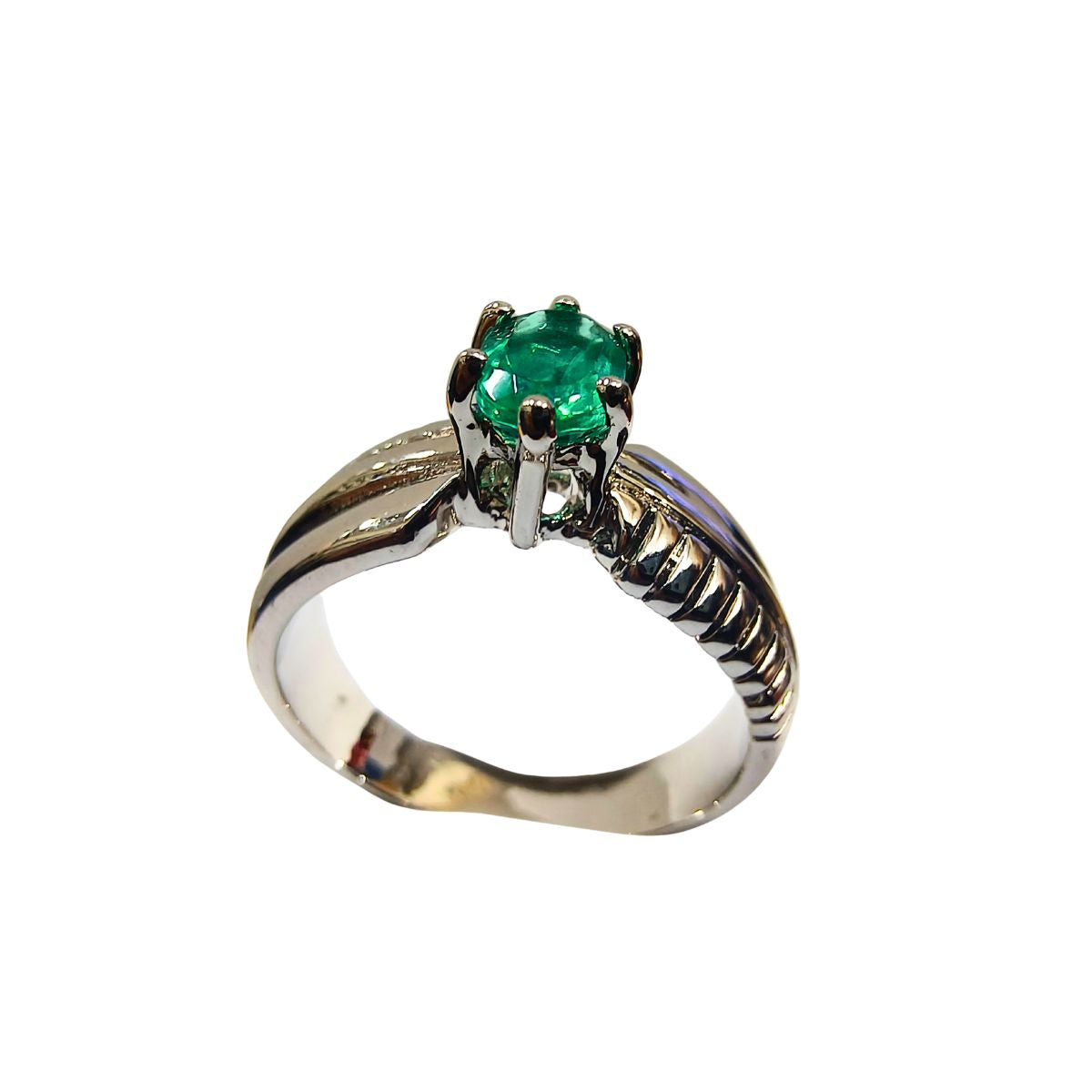 Pure Emerald. Pure Elegance