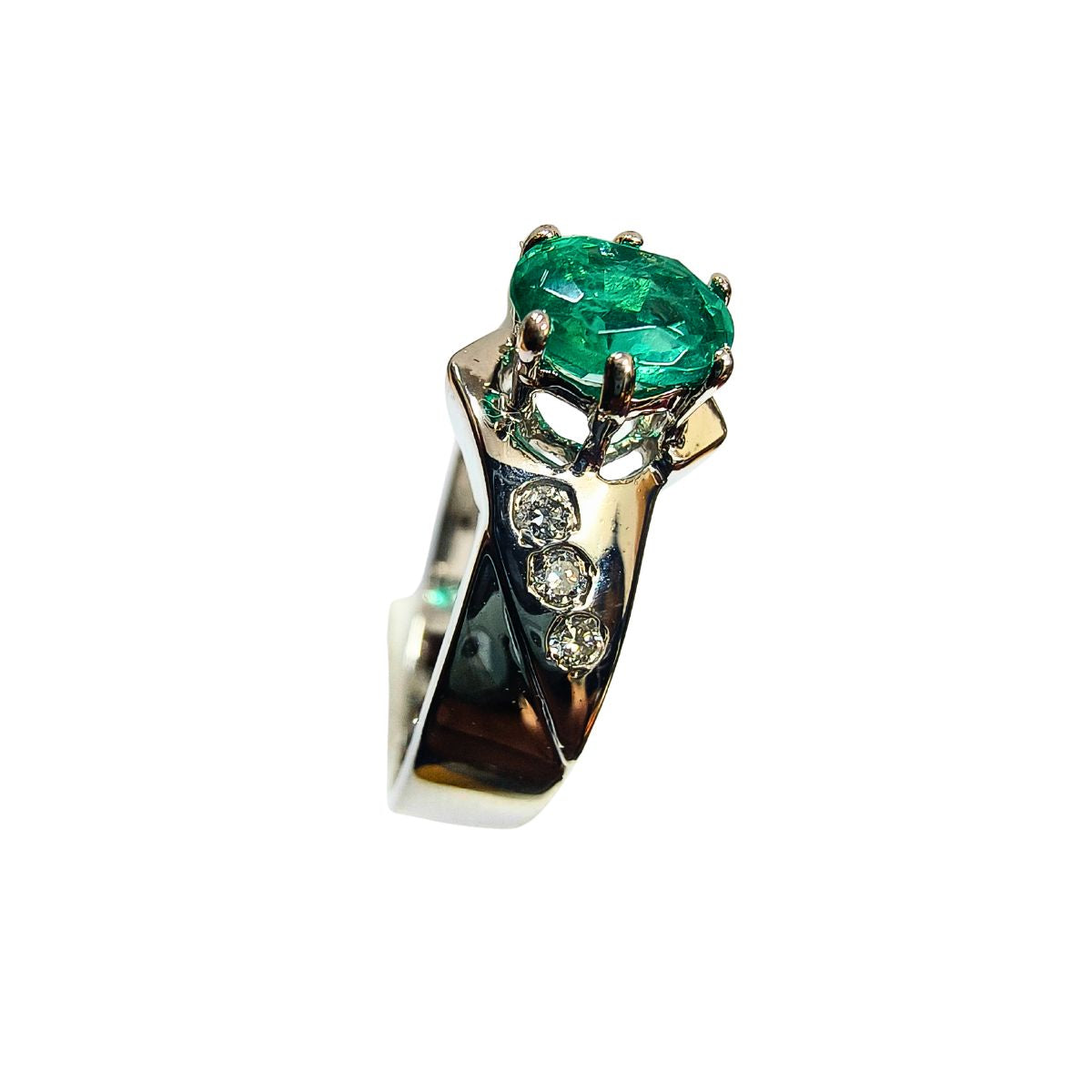 Bold Lines. Brilliant Green-Modern. Distinctive. Unapologetically Elegant.
