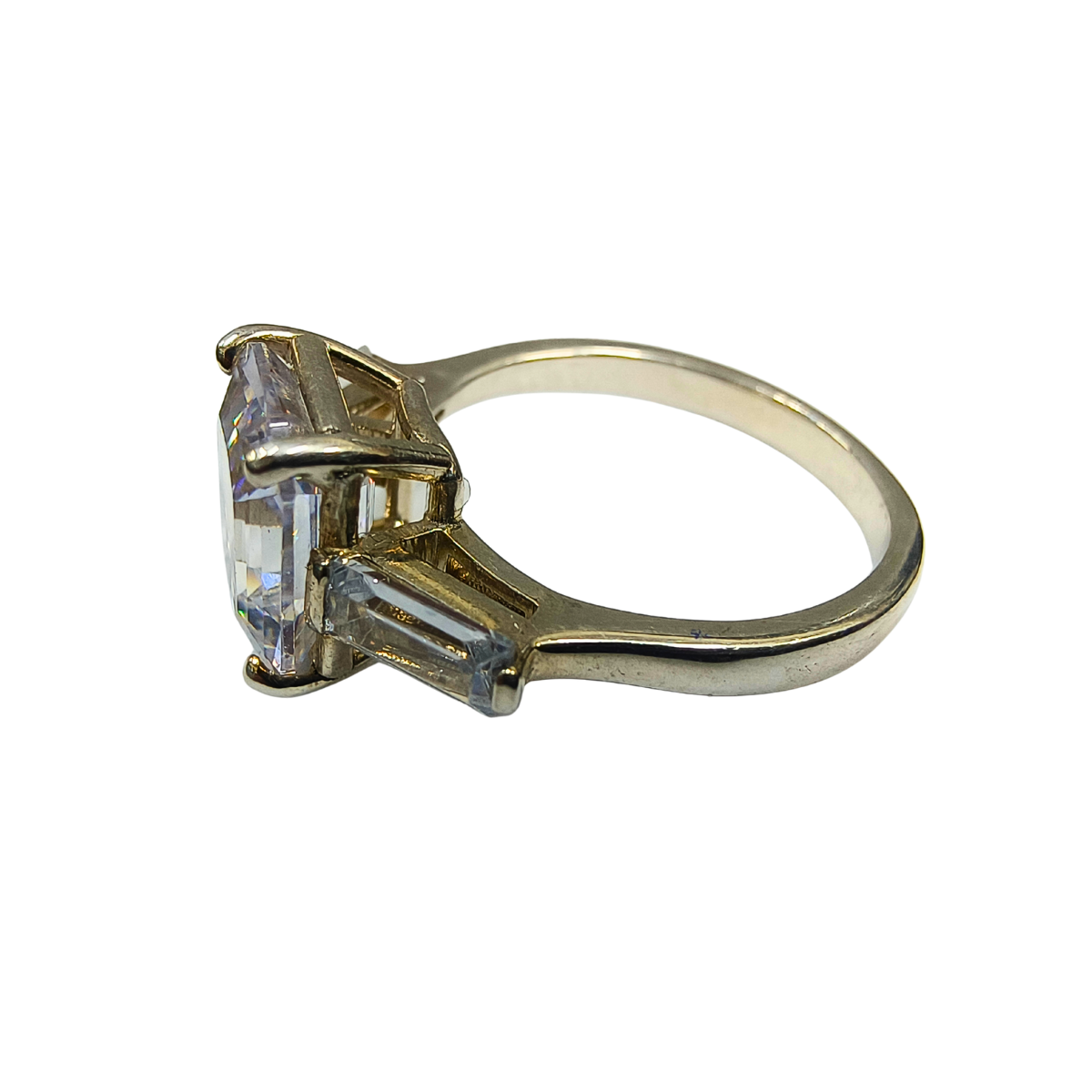 Elegant Rectangle Baguette Zirconia Ring