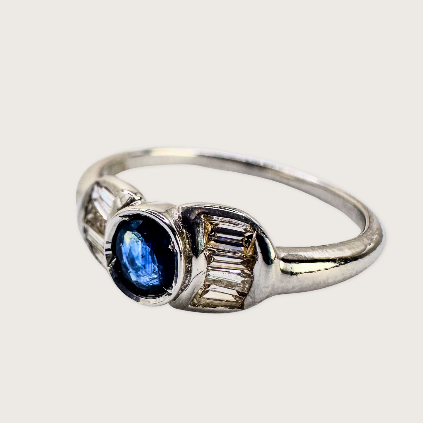 Midnight Reflection – Sapphire & Baguette Diamond White Gold Band