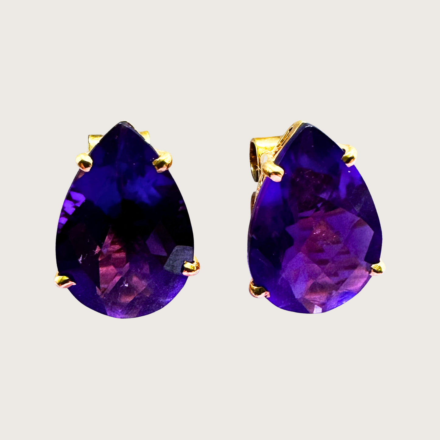 Modern Majesty – 18K Gold Amethyst Earrings