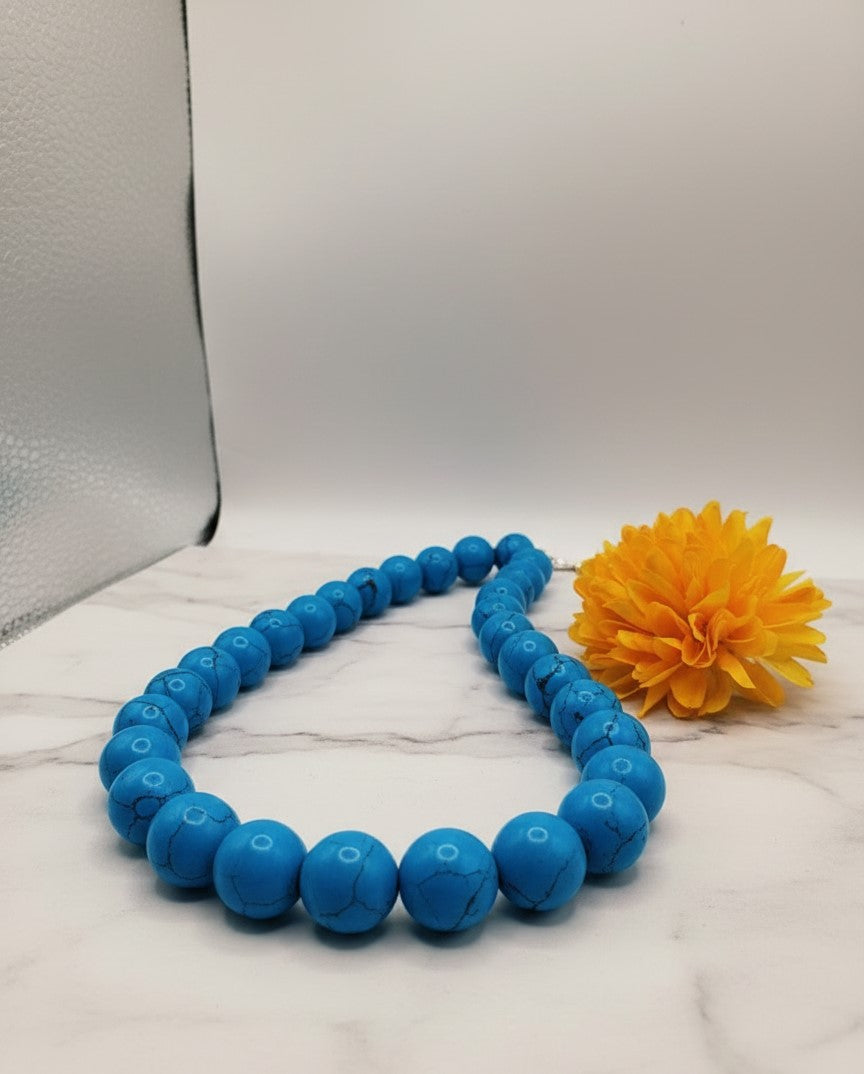 Ocean Glow Turquoise Bead Necklace