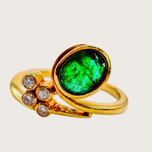 Modern Bloom – Emerald & Diamond Bypass Ring in 14K Gold