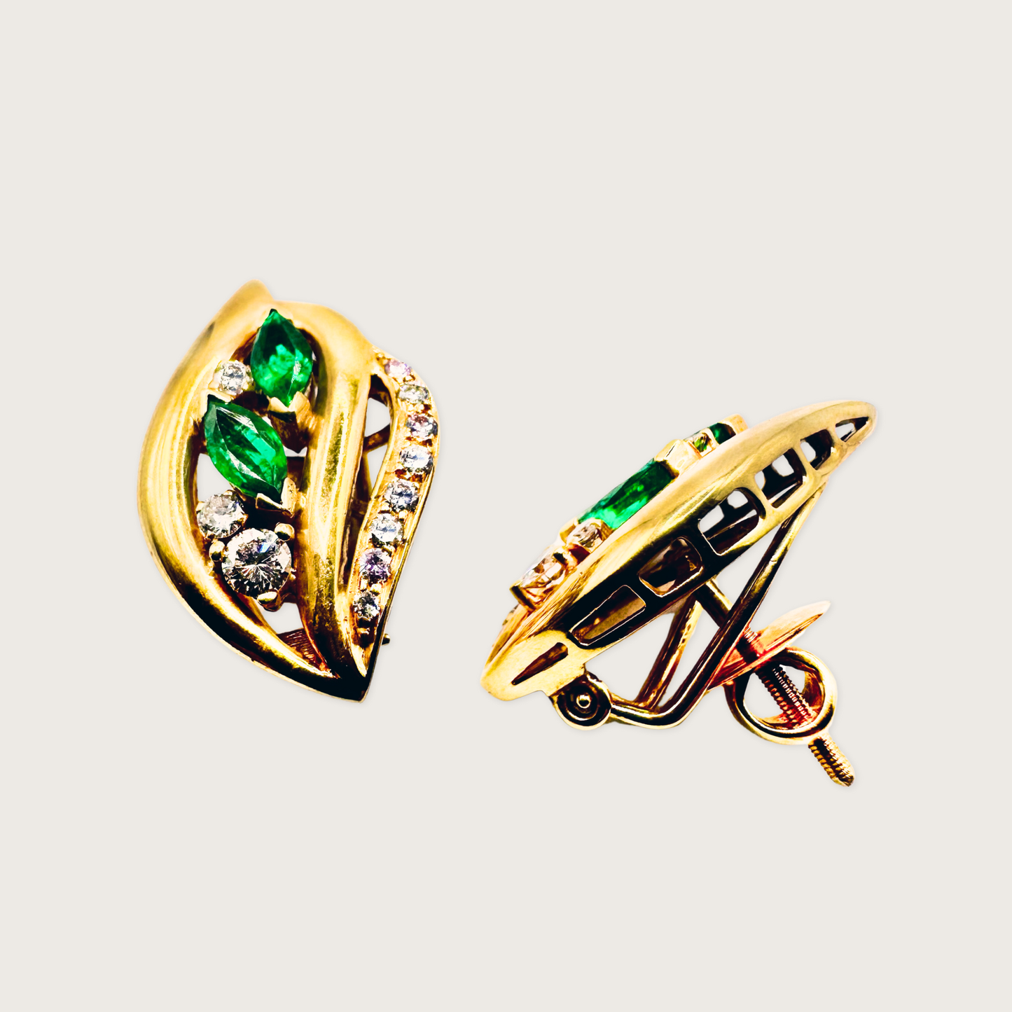 Enchanted Emerald Diamond Eartop in 18K Gold