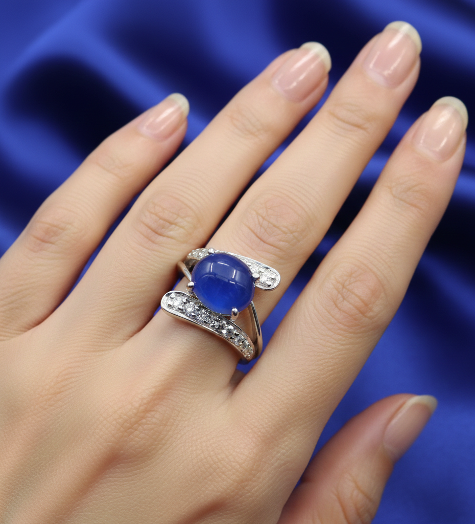 Elegant Lundi Blue Star Lab Diamond Silver Ring